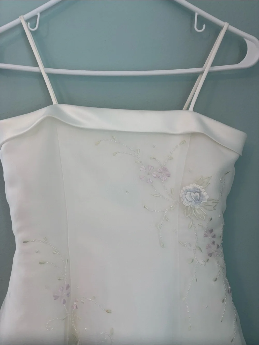 David's Bridal Ivory Floral Appliqué A-Line Dress - Picture 2 of 14